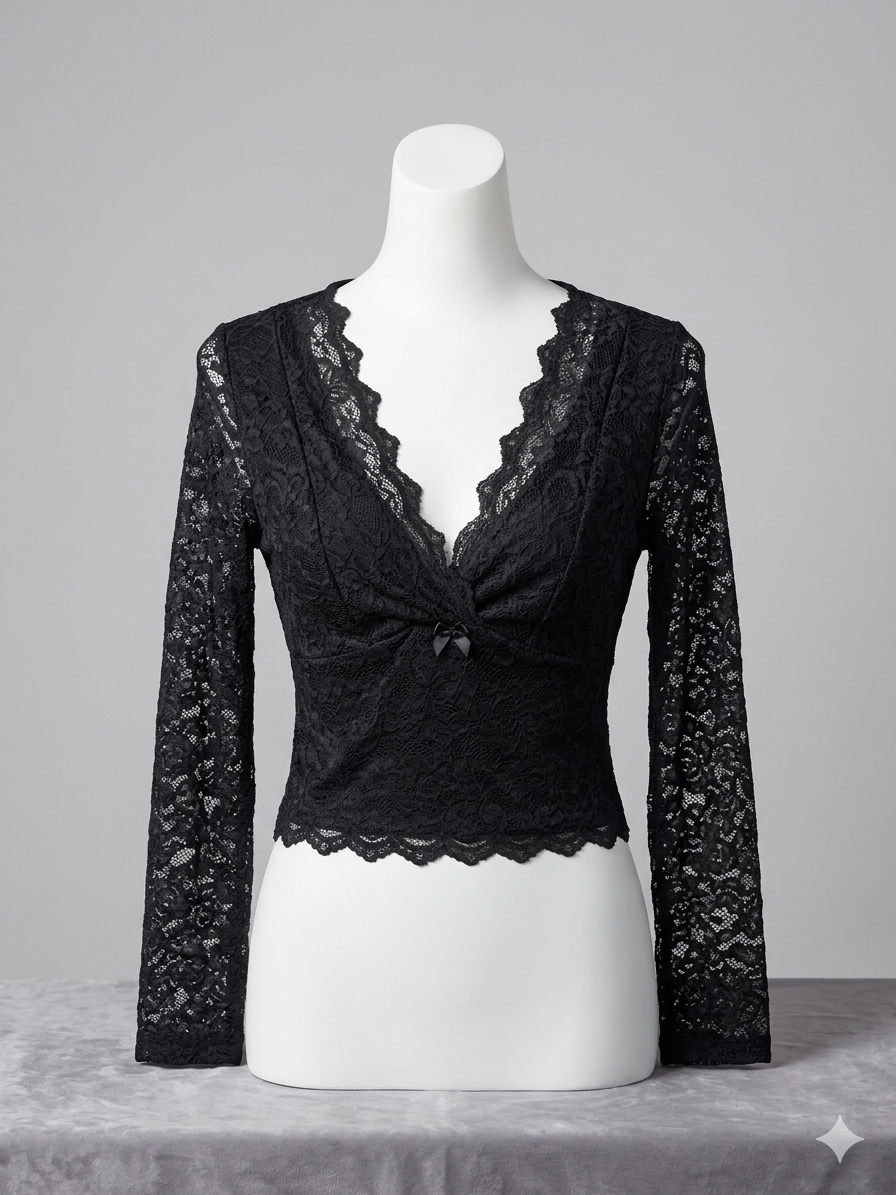 Top crop de encaje floral en escote V con detalle de lazo